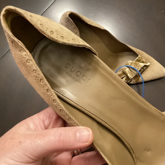Gucci Beige Suede and Velvet Bow D’Orsay Pumps, Size 9B. - Picture 9 of 15